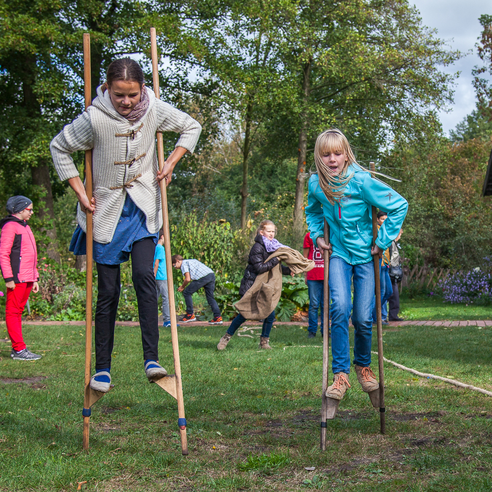 Historische Kinderspiele_Freilandmuseum Lehde Foto Peter Becker