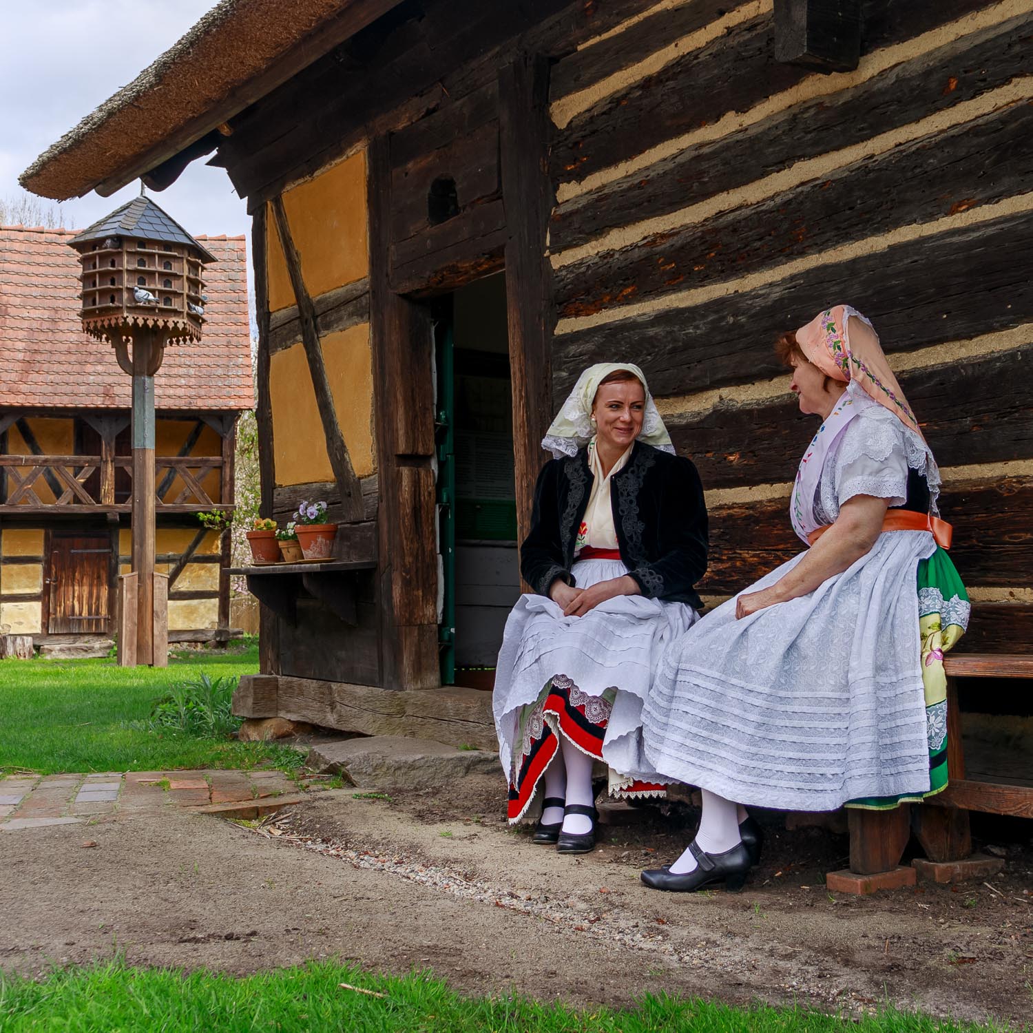 Freilandmuseum Lehde_Hof vom Spreewaldrand_Festtracht