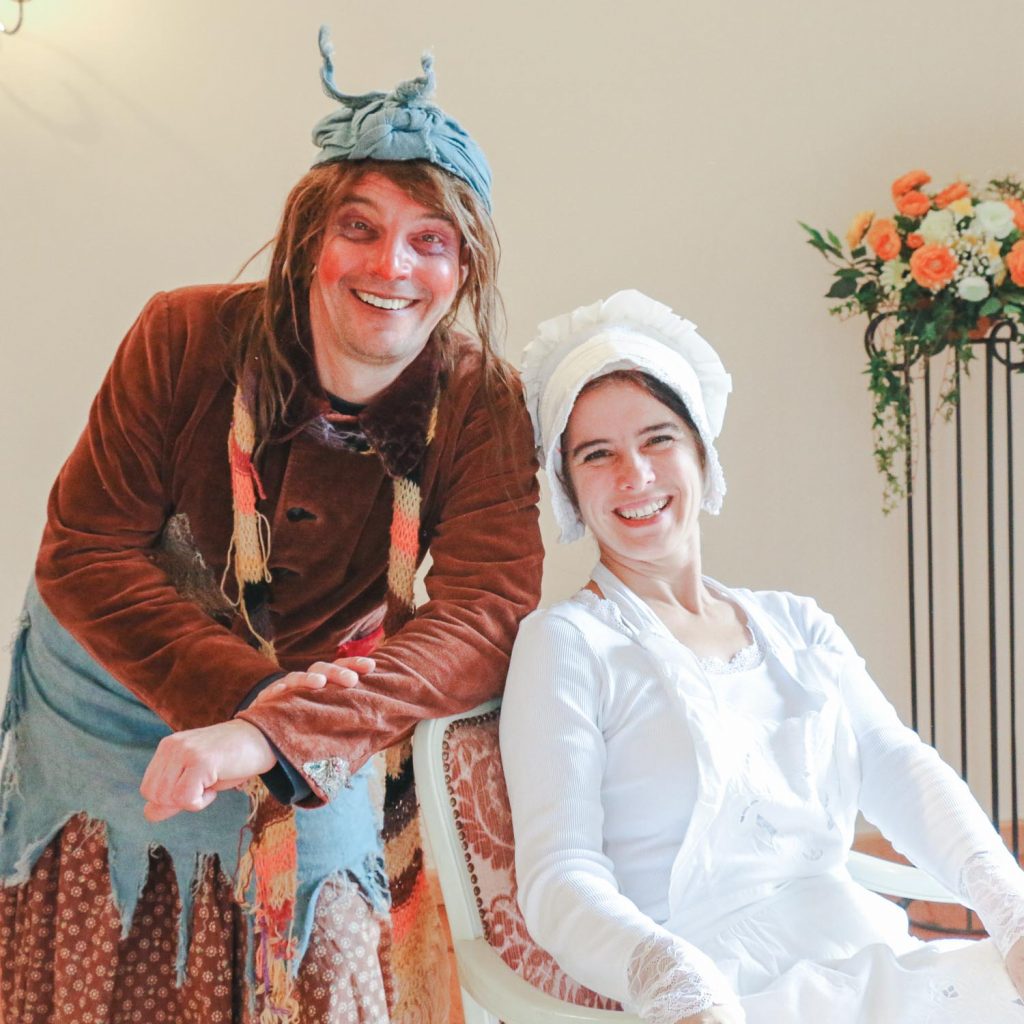 Hexe Henriette und Köchin Suppengrün Foto- Museum OSL-Linke